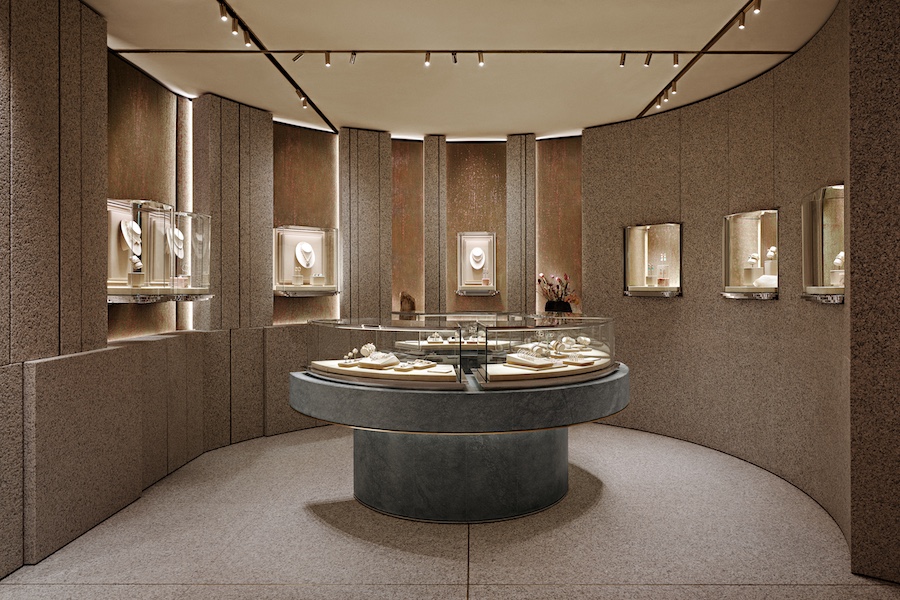 David Yurman Miami Design DIstrict Store jewelry neutral display cases