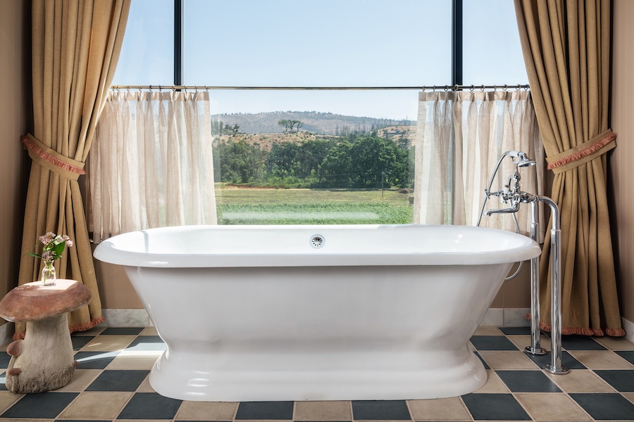 Le Petit Pali St. Helena napa valley california wine country vineyard freestanding soaking tub checkered flooring
