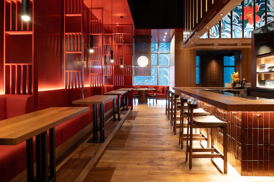 juu kuu pan asian restaurant edmonton canada red walls room dividers banquettes tiled bar