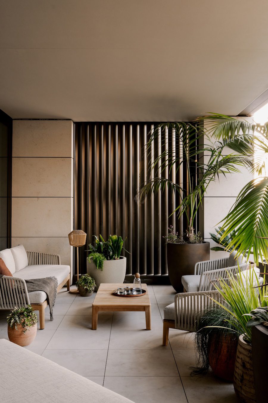 rosewood hotel branded residences beverly hills los angeles california outdoor patio